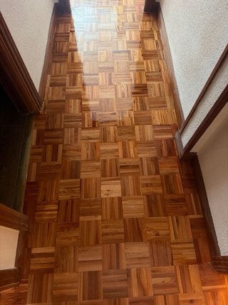 Parquet y tarima lijado y barnizado
