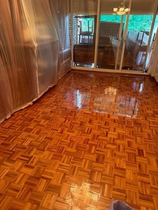 Parquet y tarima lijado y barnizado