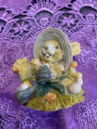 Statuina coniglietta Pasqua