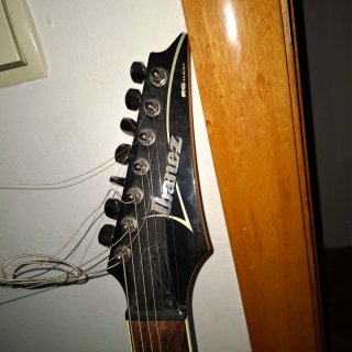Ibanez RGA7 Guitarra 7 Cuerdas