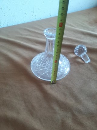 Decantador de cristal tallado