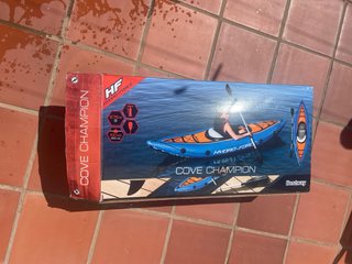 Kayak inflable Hydro-Force Cove 1 plaza sin estren