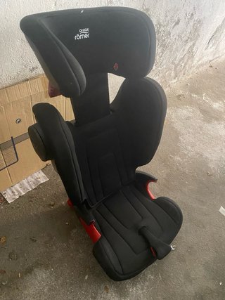 Silla coche Britax Römer Negra para 15-35 Kg.
