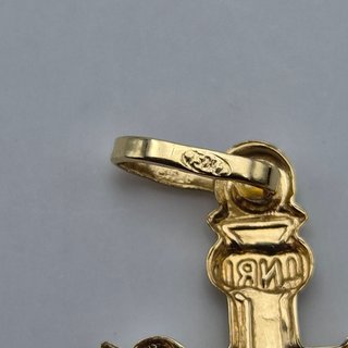 Colgante Cruz Caravaca de oro de 18k. 0.76 g.