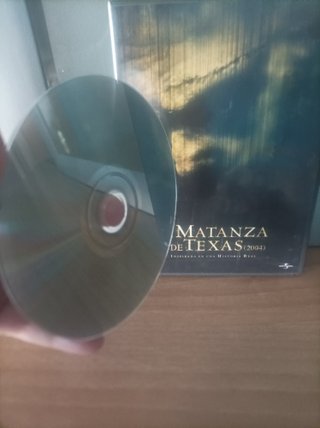 PELÍCULA DÉ TERROR LA MATANZA DE TEXAS ( 2004)