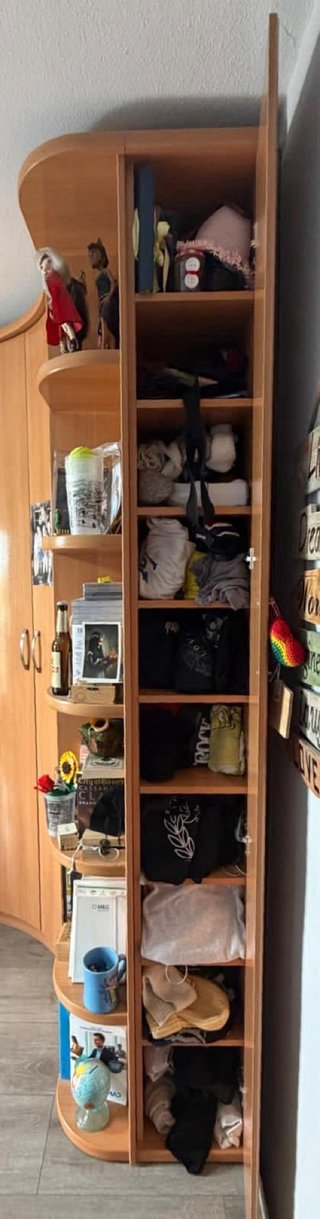 Conjunto de tres armarios de habitación juvenil
