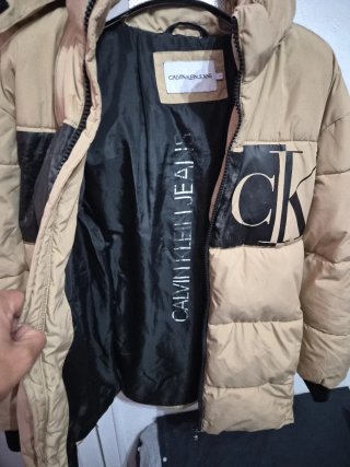 Chaqueta Calvin Klein niño beige