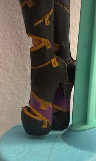 Monster High Clawdeen Ropa Original