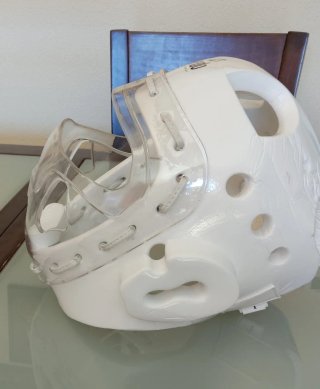 Casco de Daedo L y Peto de Ikara XS para Taekwondo