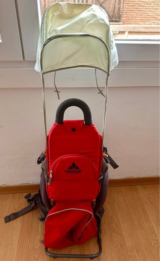 Mochila portabebés VAUDE montaña con parasol