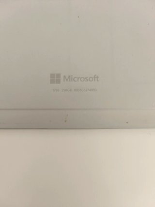 Microsoft Surface Pro 5 256GB (1796) per riparazione o ricambi