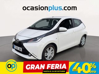 Toyota Aygo 1.0 70 x-play 51 kW (69 CV)