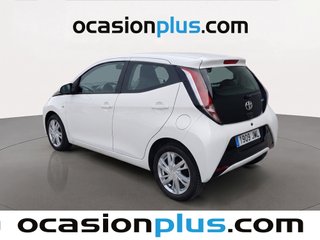 Toyota Aygo 1.0 70 x-play 51 kW (69 CV)