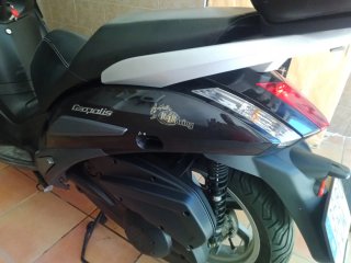 Moto Scooter Negra