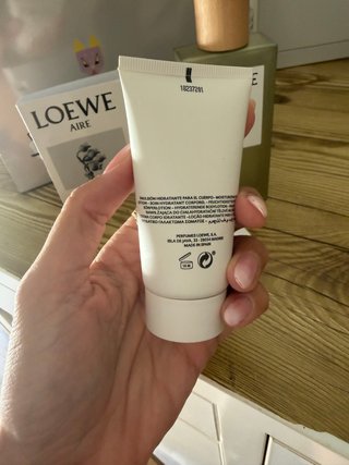 Eau de toilette Loewe Aire 100 ml y crema