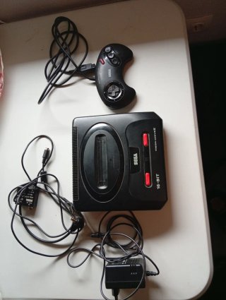 Sega Mega Drive II Negra Original + Mando + Cables