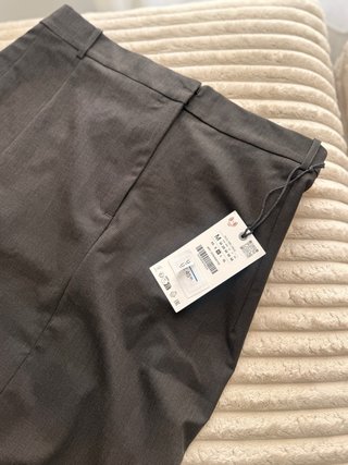 Falda midi Zara verde oliva