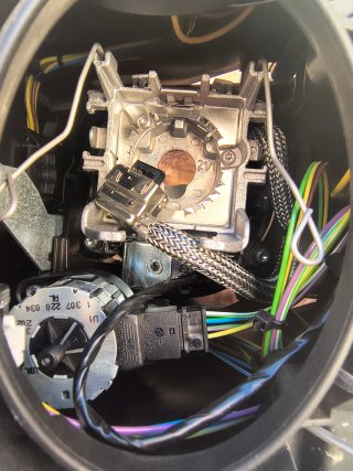 Faro Audi A3 8P Bi-xenon 2007 (derecho)
