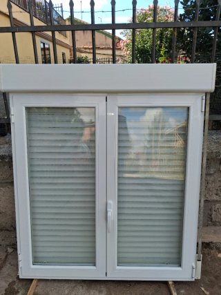 Ventana Aluminio Blanco Persiana y Mosquitera