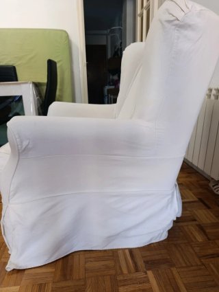 Sillón orejero tela blanco