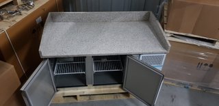 Mesa refrigerada