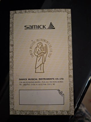 Piano Samick Negro