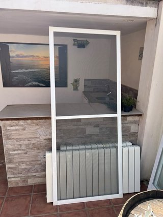 Puertas correderas aluminio blanco, con mosquitera