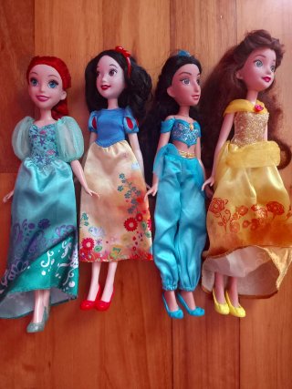 Pack 4 Muñecas Princesas Disney