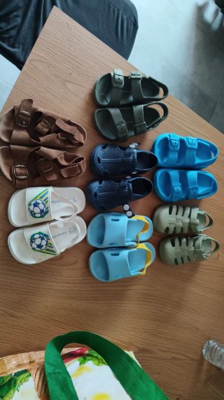 Sandalias niño varios modelos