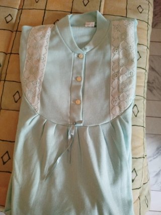 Camisón de señora  verdoso