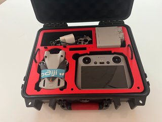 Dron DJI Mini 3 Pro con maleta de transporte