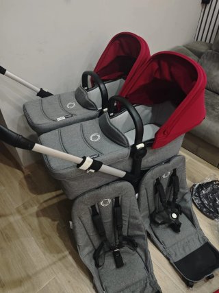 Cochecito Bugaboo Donkey 2 gris y rojo carmín