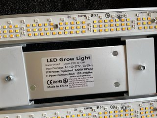 Lámpara LED Cultivo 1200W 30x30cm