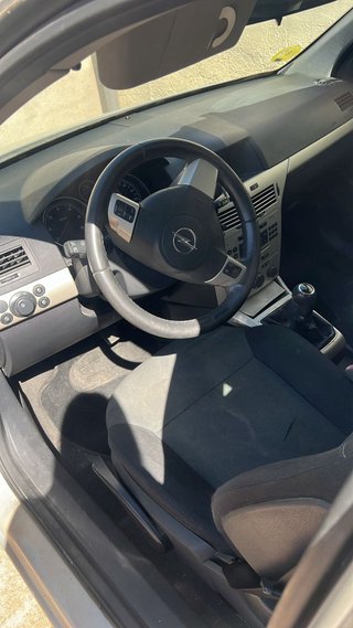 Opel Astra 2007