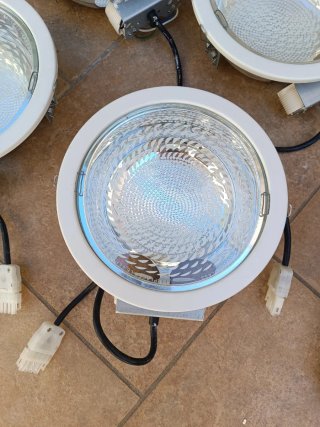 Lote 6 focos downlight 22 cm