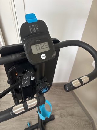 Bicicleta estática con soporte portátil
