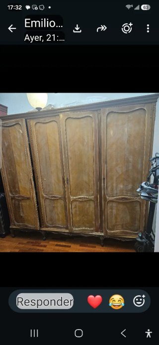 Armario de madera desmontado No envio