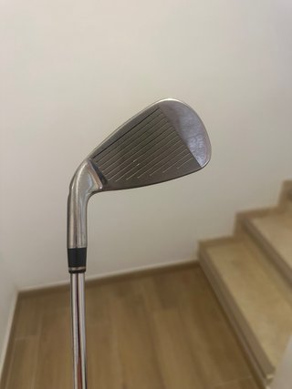 Palos de golf Wilson D9