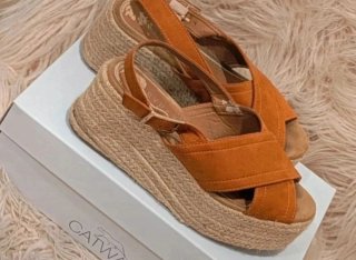Sandalias