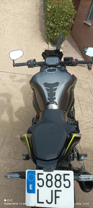 Kawasaki Z900 A2 Moto Negra/Verde