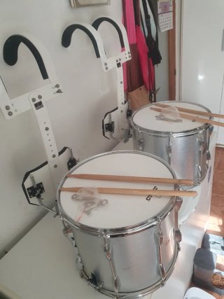 Due tamburi argentati