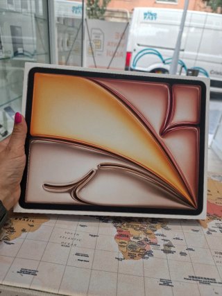 iPad Air 13" M4 128GB Starlight Wi-Fi