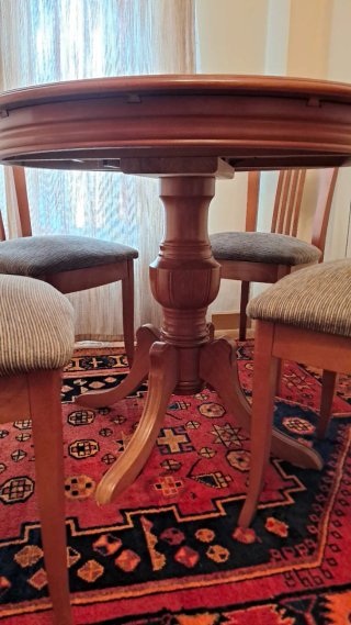Mesa extensible madera + 4 sillas comedor