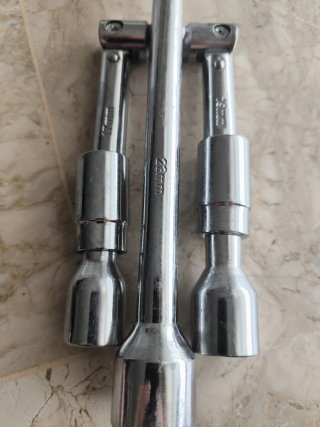 Llave de vaso para coche