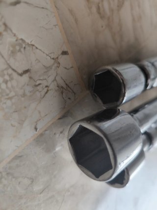 Llave de vaso para coche