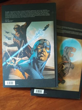 COMICS THE ULTIMATES