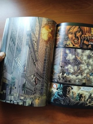 COMICS THE ULTIMATES