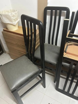 Juego de 4 Sillas Comedor Madera y Piel Sintética