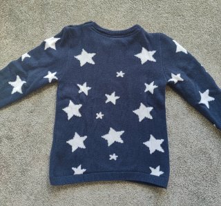 Jersey infantil azul con estrellas blancas