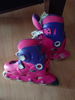Patines en línea rosas y morados